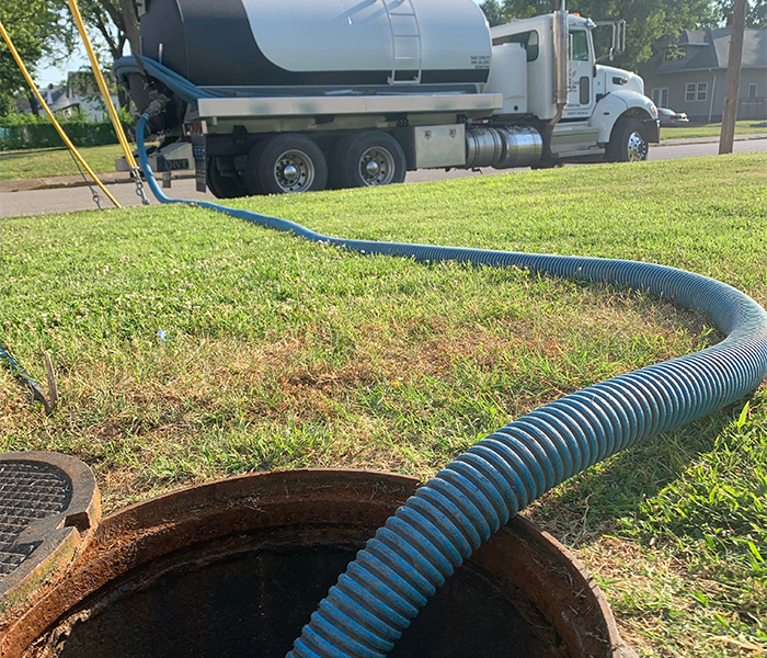 hose cleaning septic tank